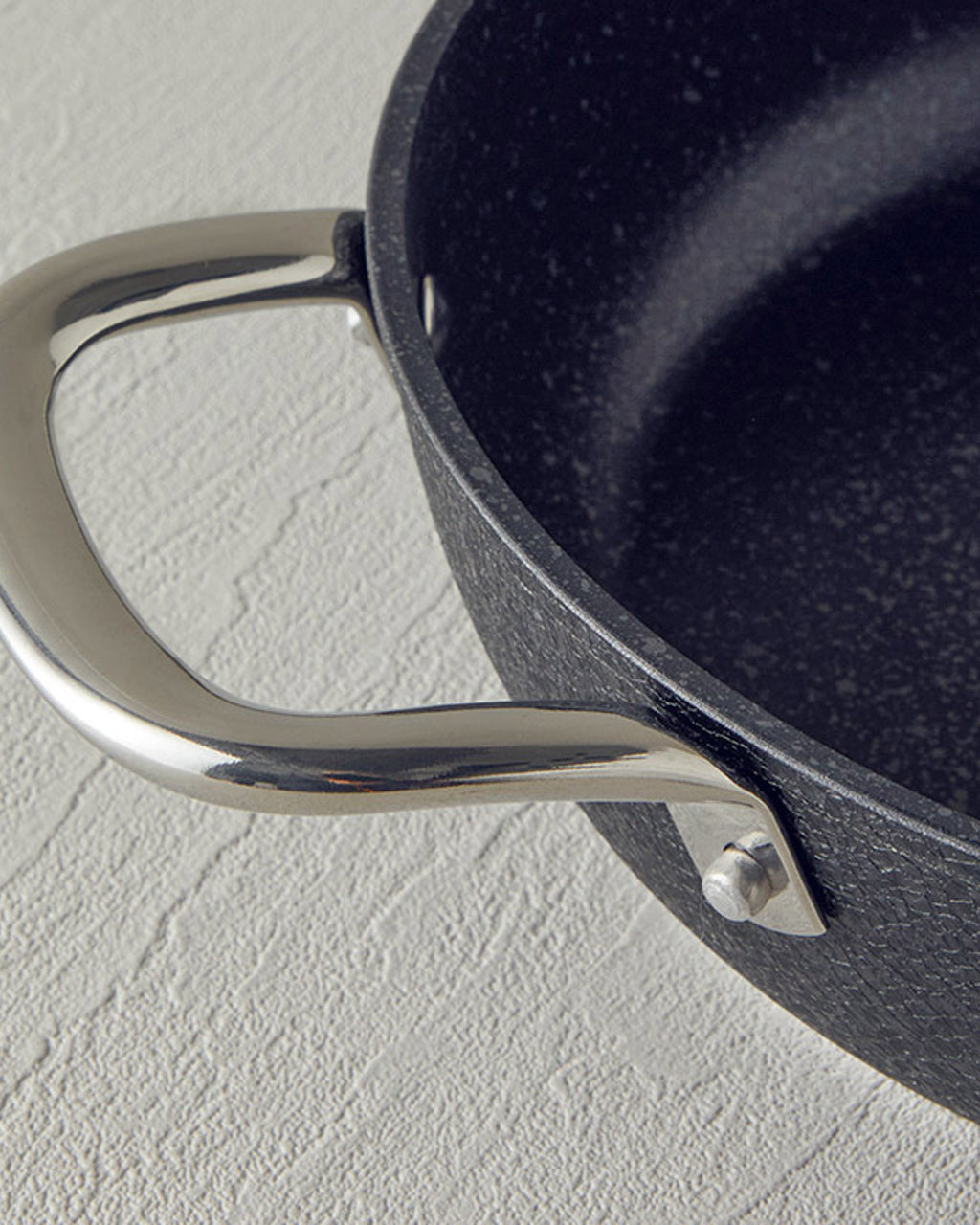 Charm Aluminum Flat Pot 26 cm (view 3)
