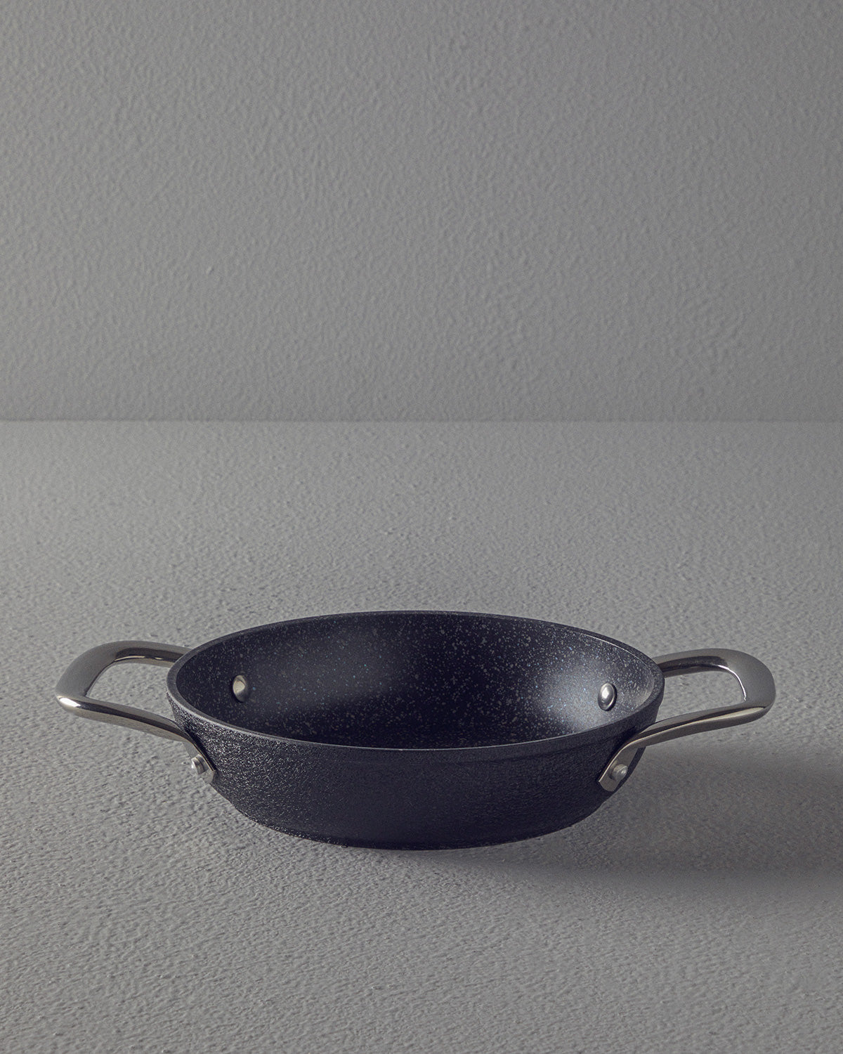 Charm Aluminum Omelet Pan (view 7)
