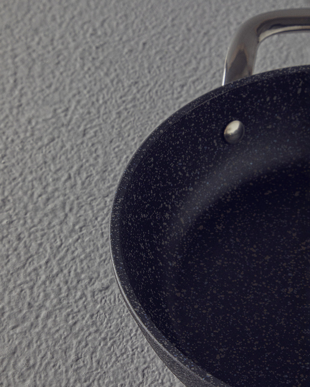 Charm Aluminum Omelet Pan (view 9)