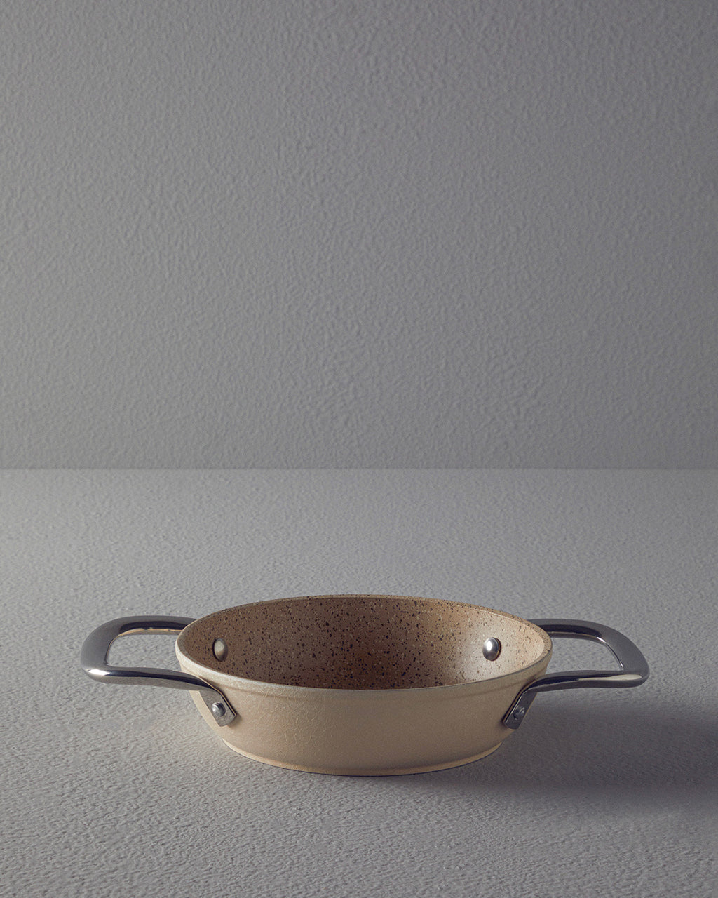 Charm Aluminum Omelet Pan (view 19)