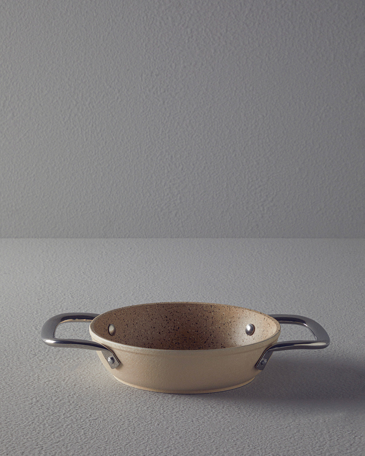 Charm Aluminum Omelet Pan (view 19)
