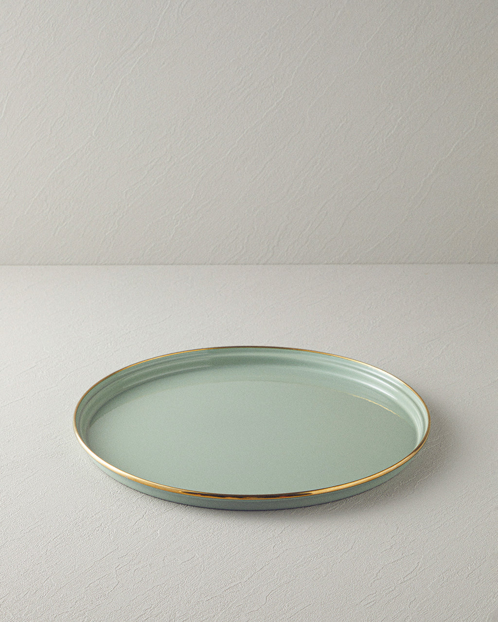 Isidora Enamel Round Tray 31 cm - Light Mint