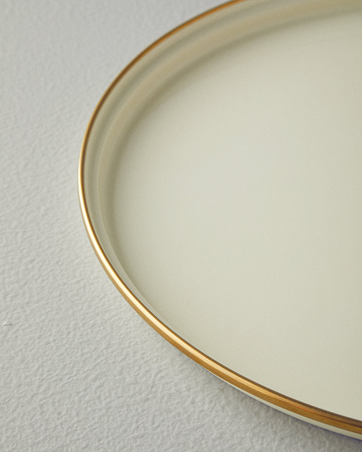 Isidora Enamel Round Tray 31 cm (view 6)