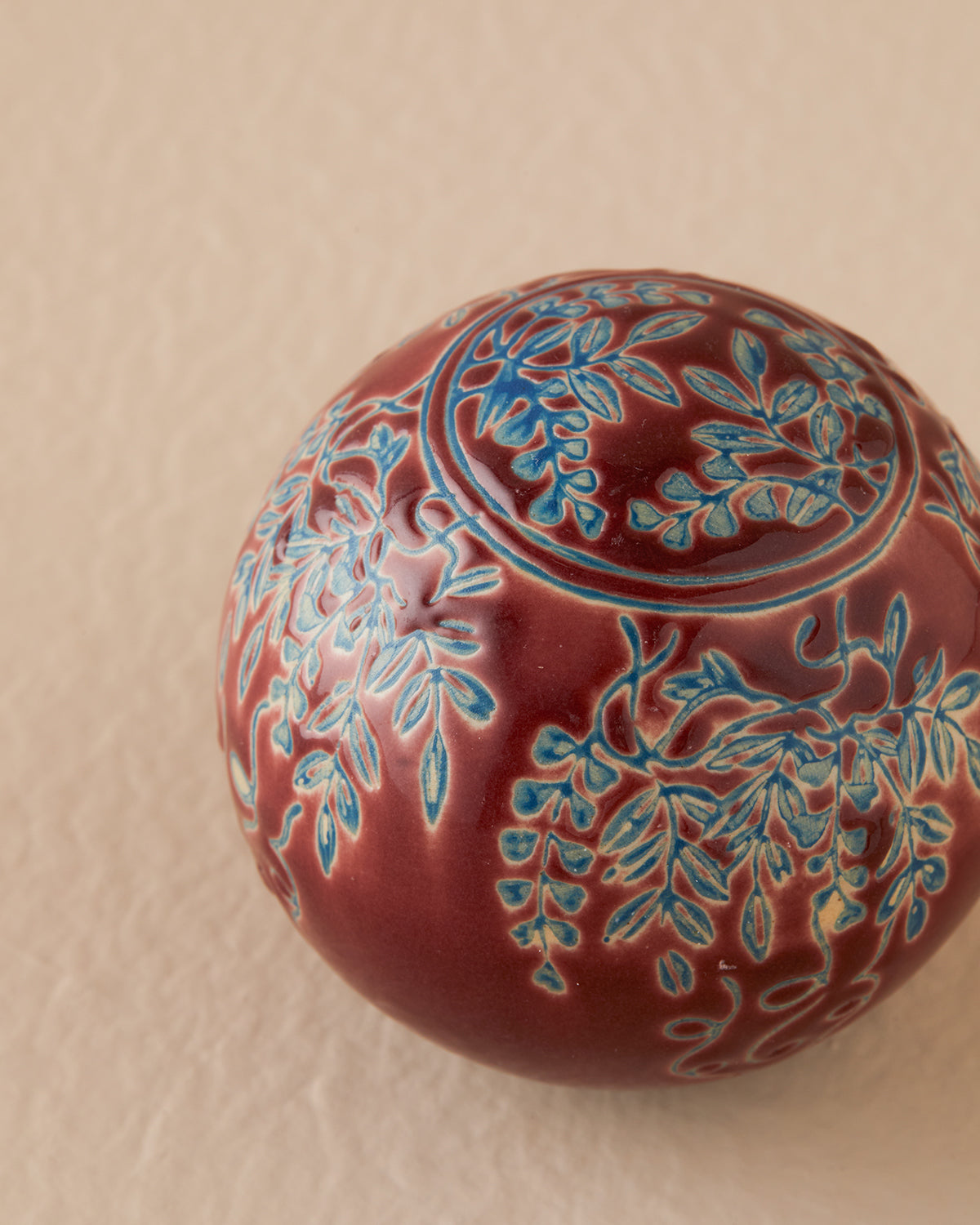 Amelia Ceramic Decorative Object 8 cm Maroon (view 2)