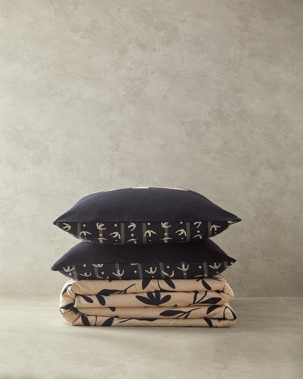 Vinette Soft Cotton with Digital Print Duvet Cover Set (view 6)