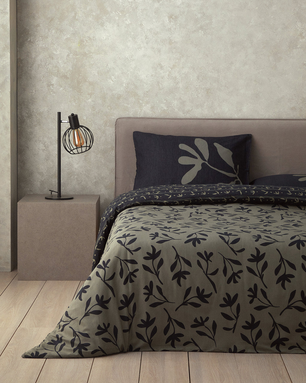 Vinette Soft Cotton with Digital Print Duvet Cover Set (view 7)