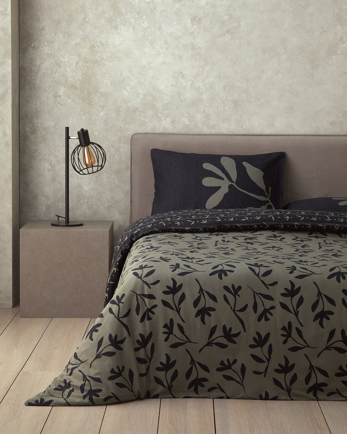 Vinette Soft Cotton with Digital Print Duvet Cover Set (view 7)