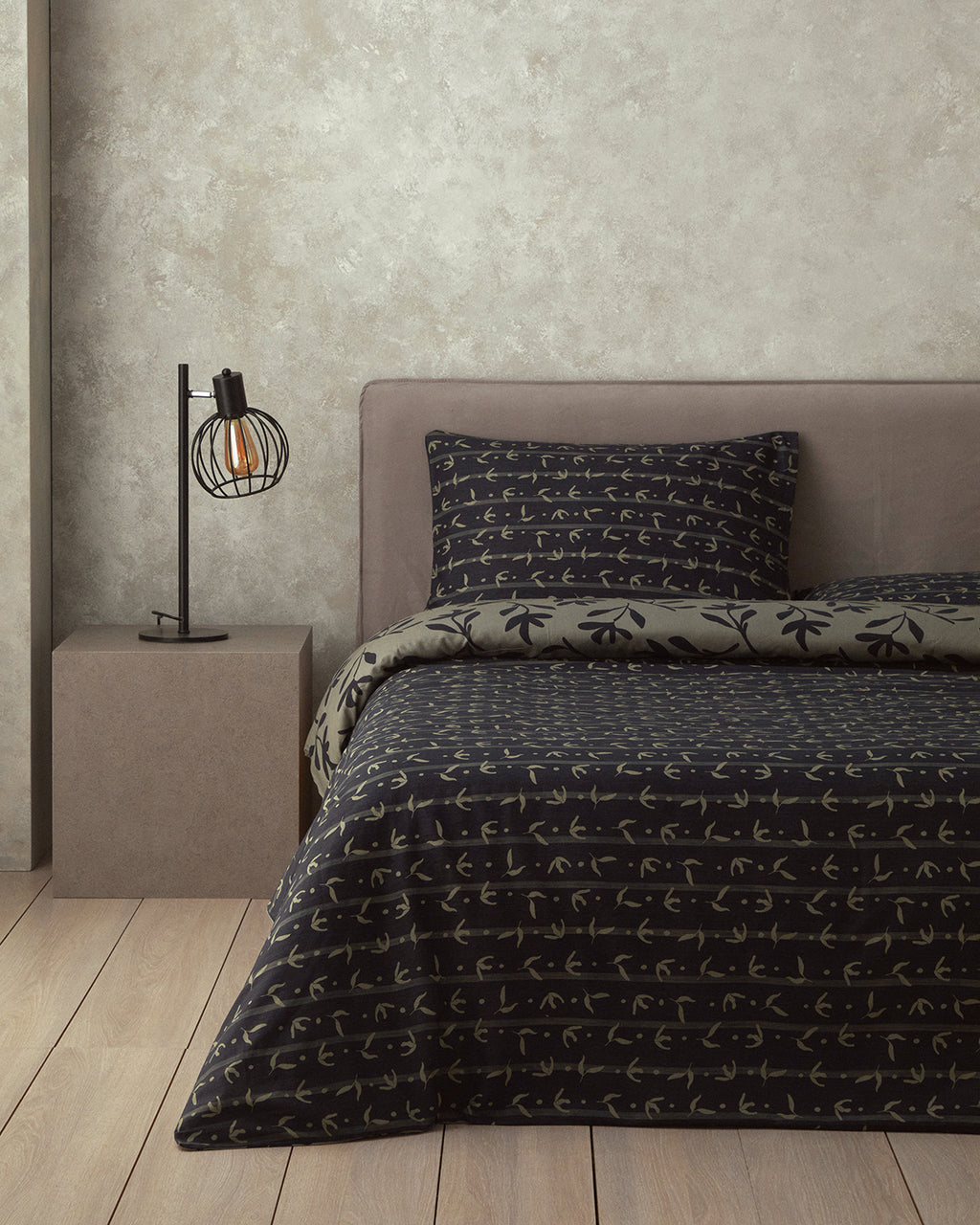 Vinette Soft Cotton with Digital Print Duvet Cover Set (view 9)