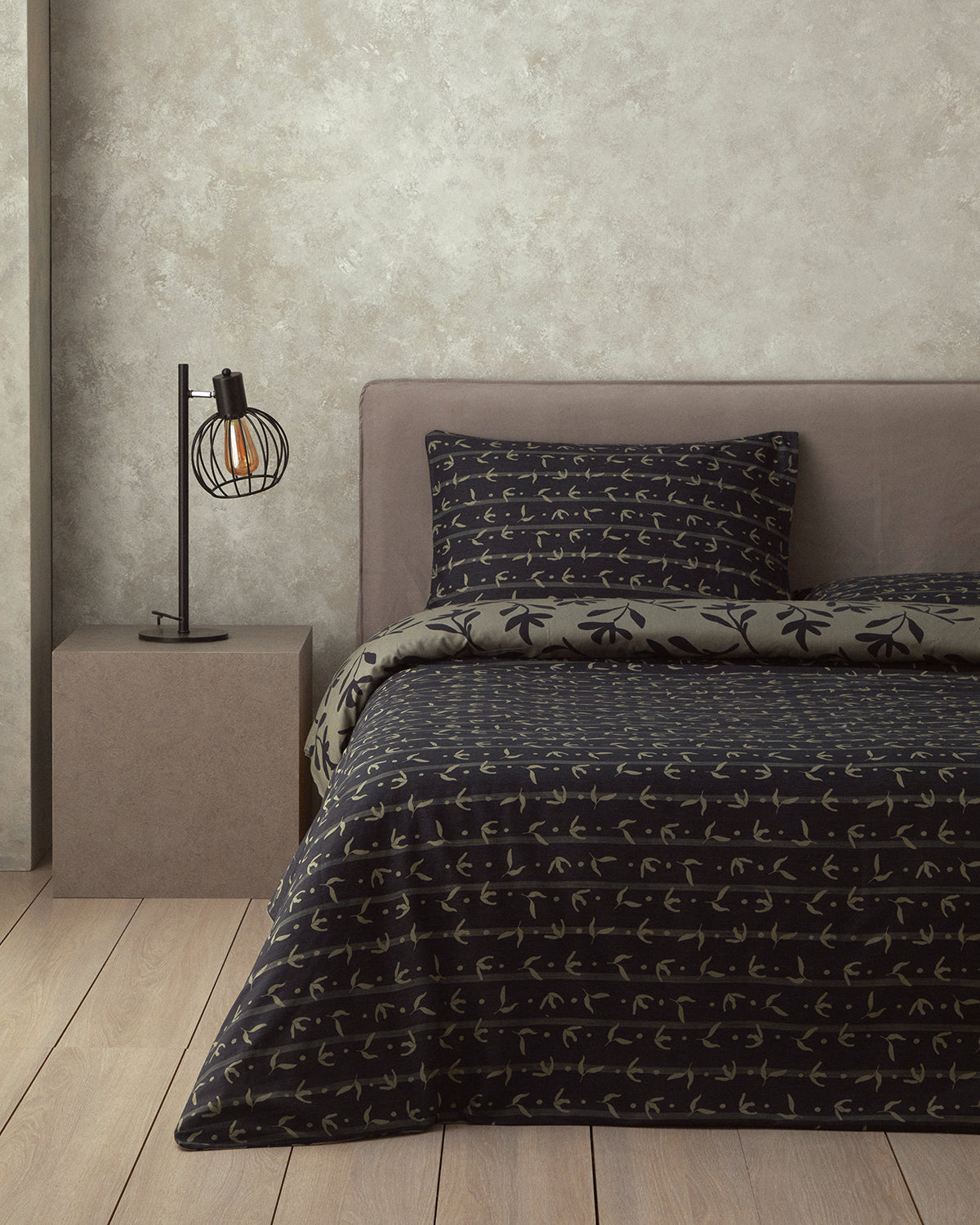 Vinette Soft Cotton with Digital Print Duvet Cover Set (view 9)