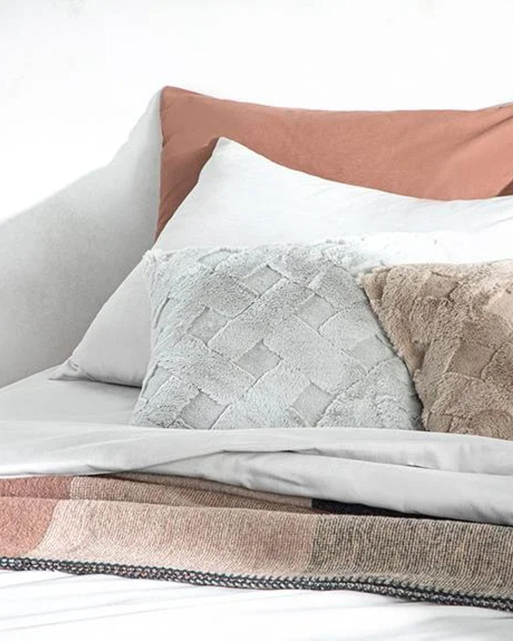 Novella Premium Soft Cotton Duvet Cover (view 11)
