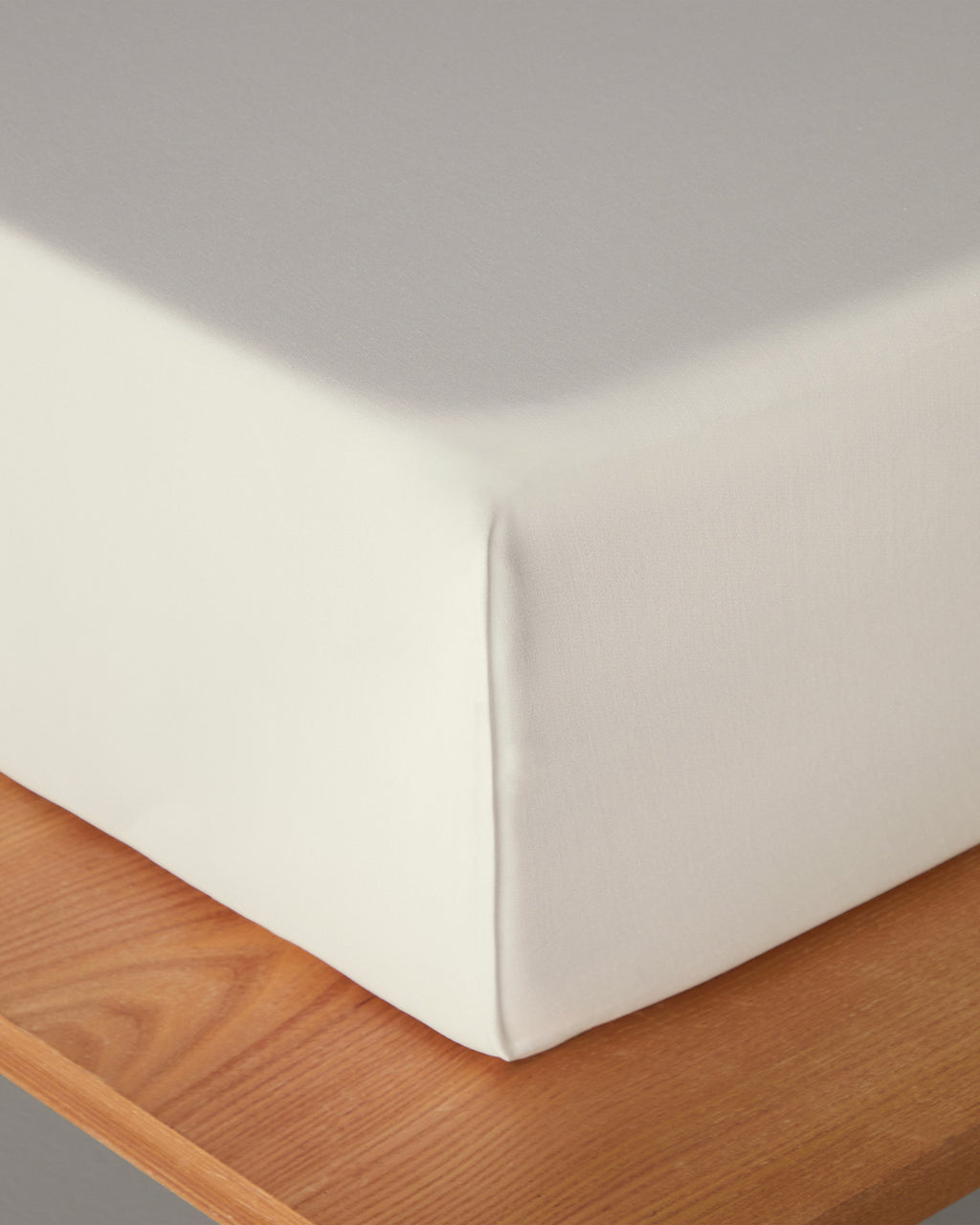 Micell Cotton Satin Flat Sheet White - King 260x280 cm (view 2)