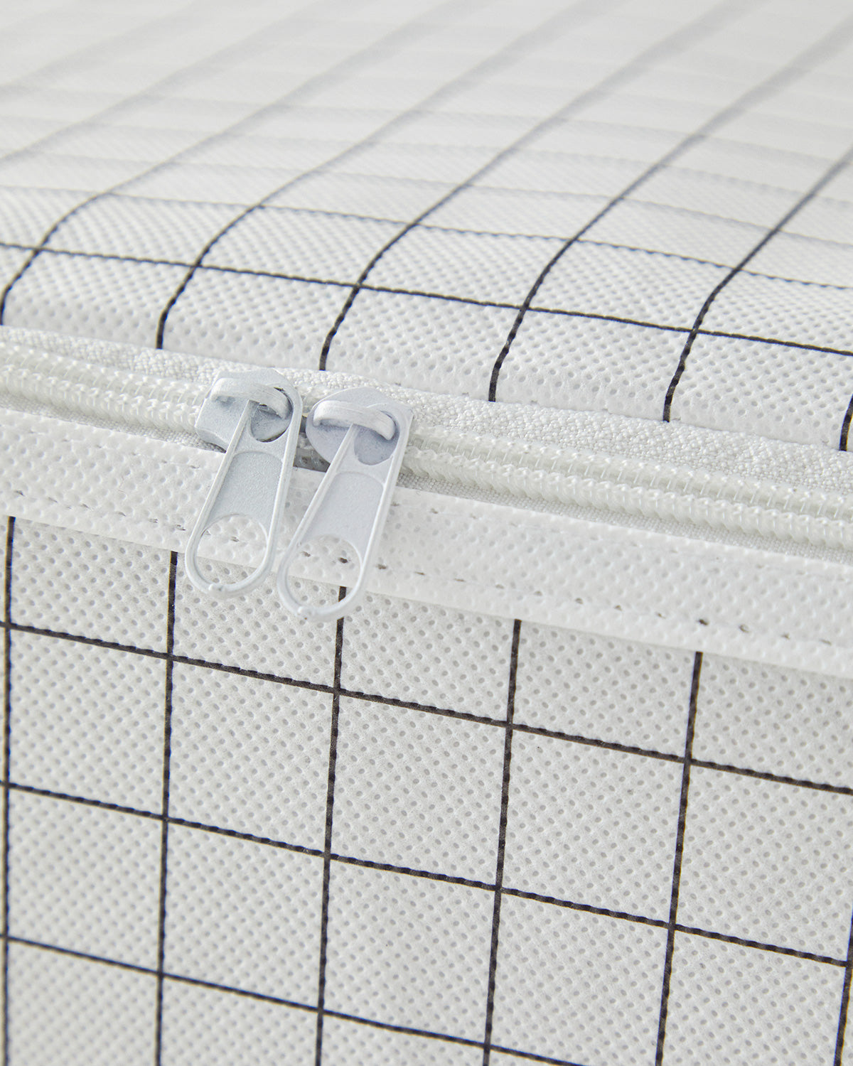 Striped Storage Bag White (view 4)