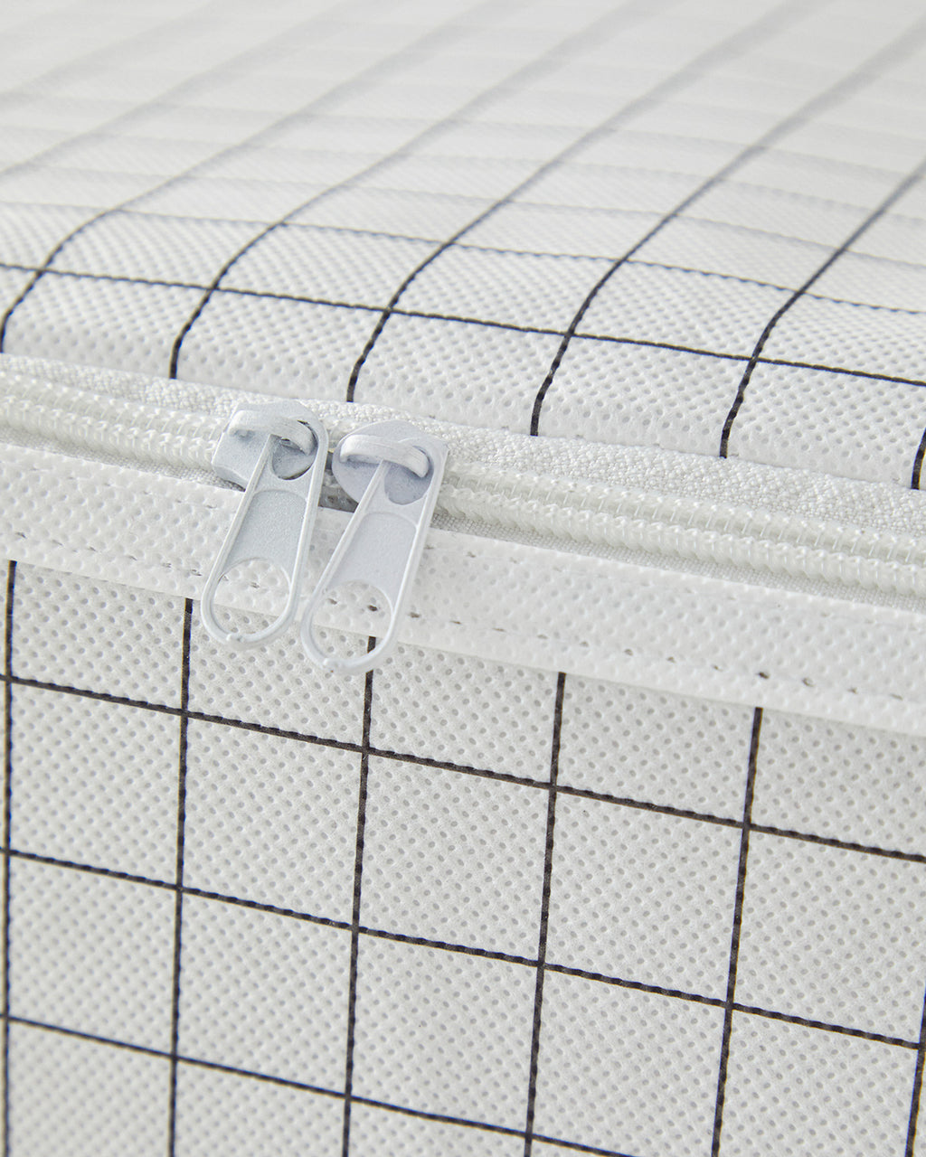 Striped Storage Bag White (view 8)
