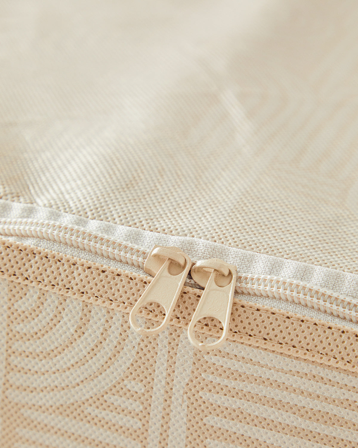 Wavy Storage Bag Beige (view 4)