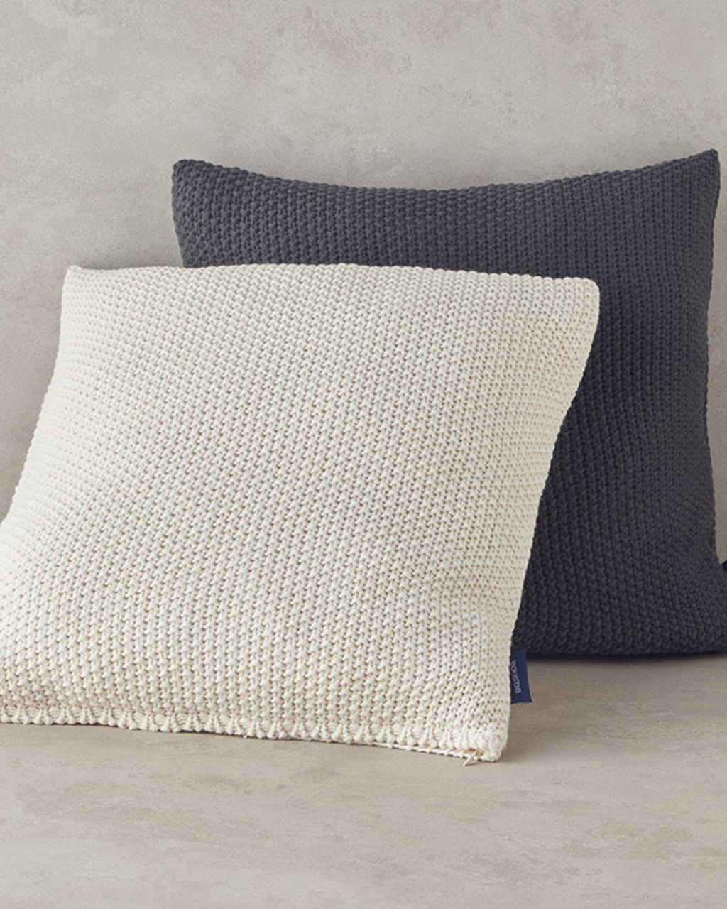 Knitwear Toss Pillow Cover 45x45 cm (view 3)