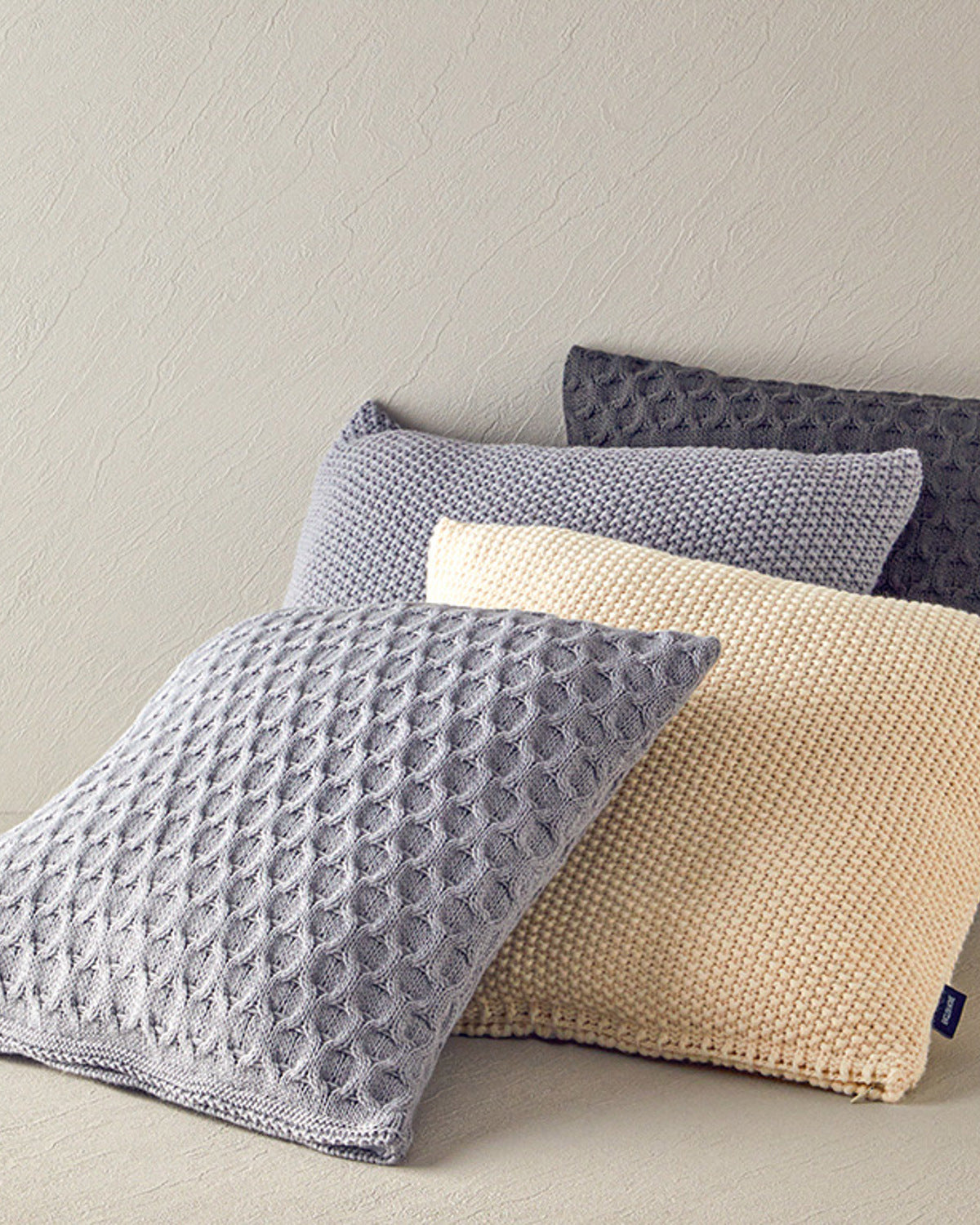 Velvety Knitwear Toss Pillow Cover 45x45 cm (view 9)