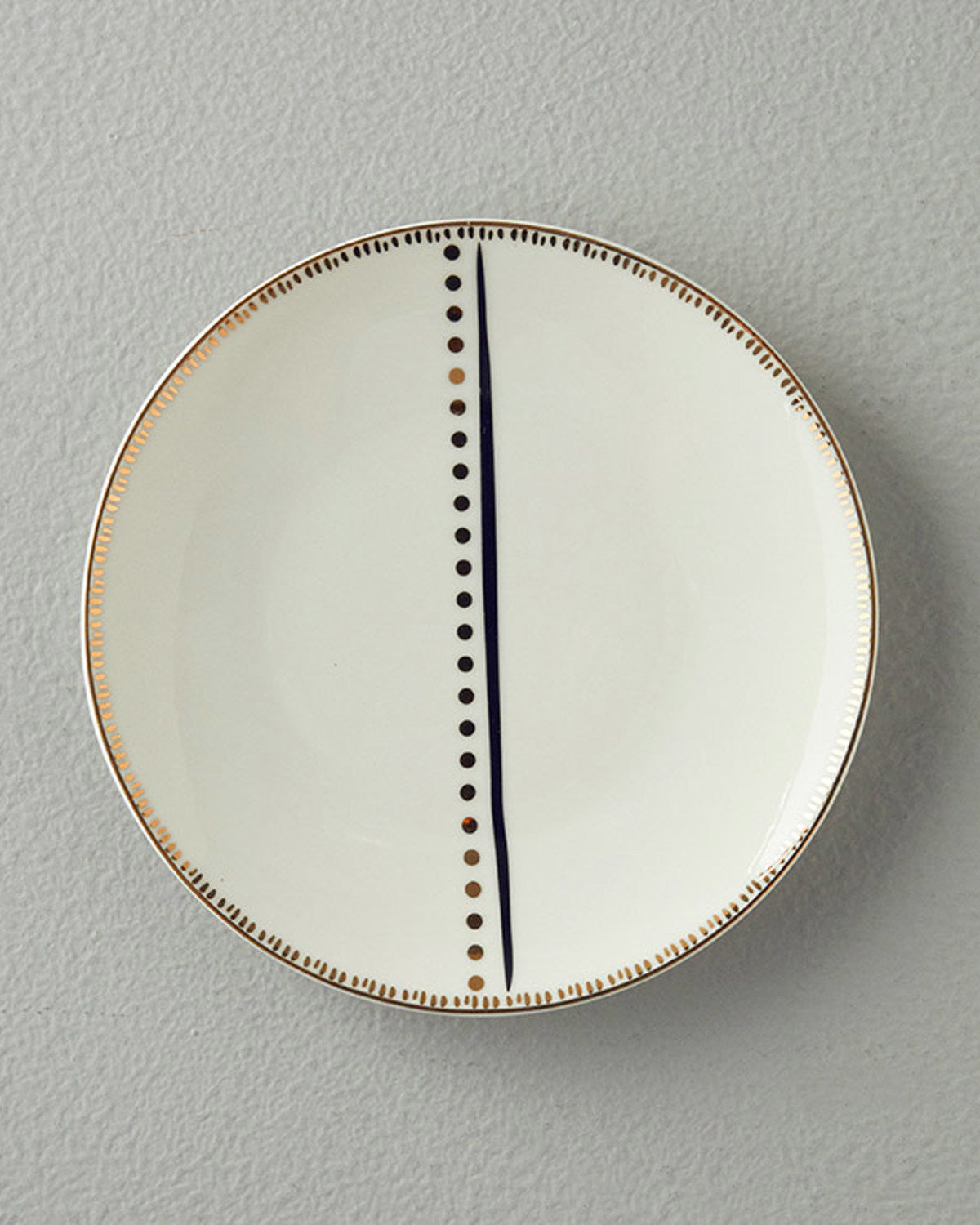 Modern Detail Bone Porcelain Cake Plate 20 cm Black
