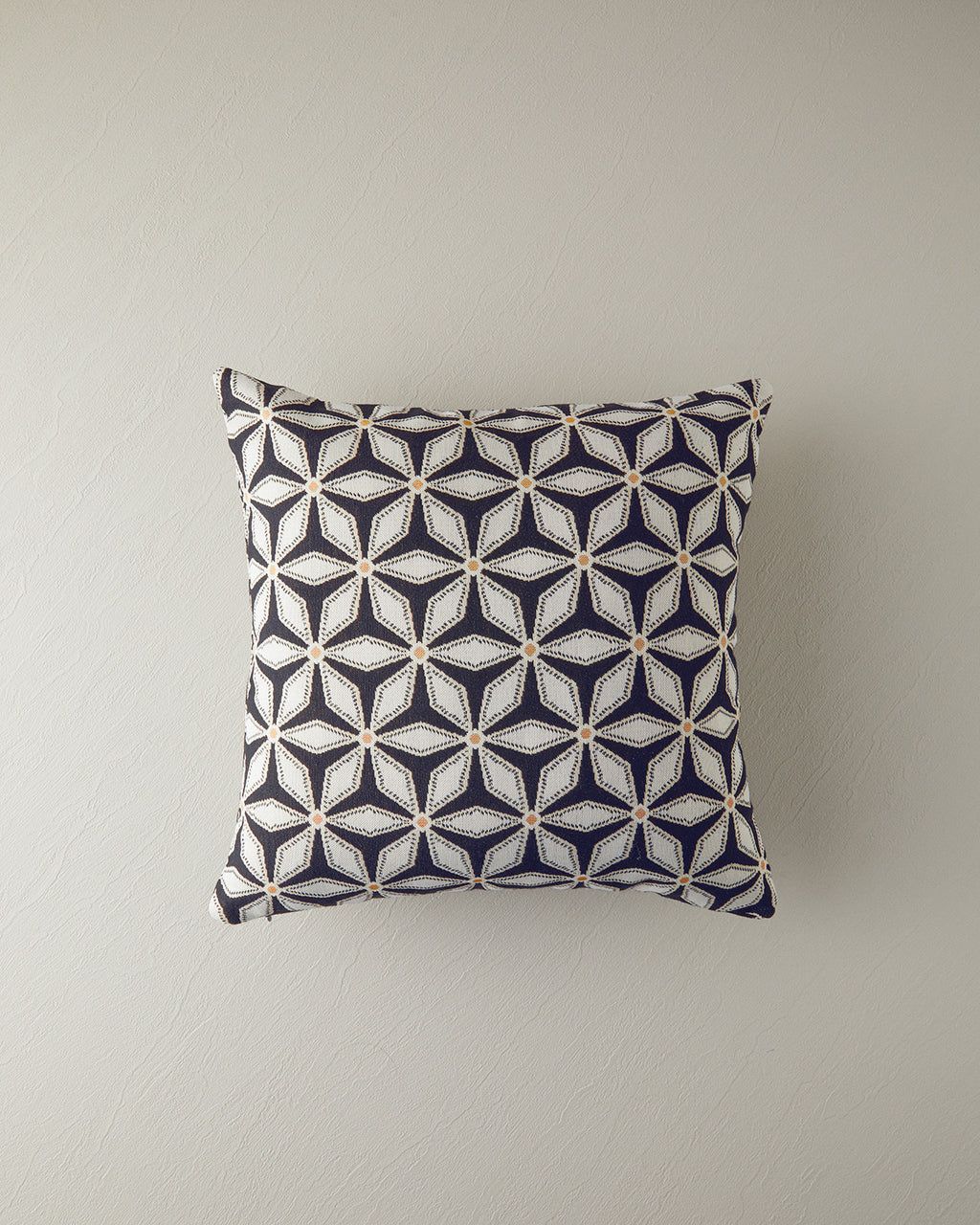 Dia Toss Pillow Cover 45x45 cm Black