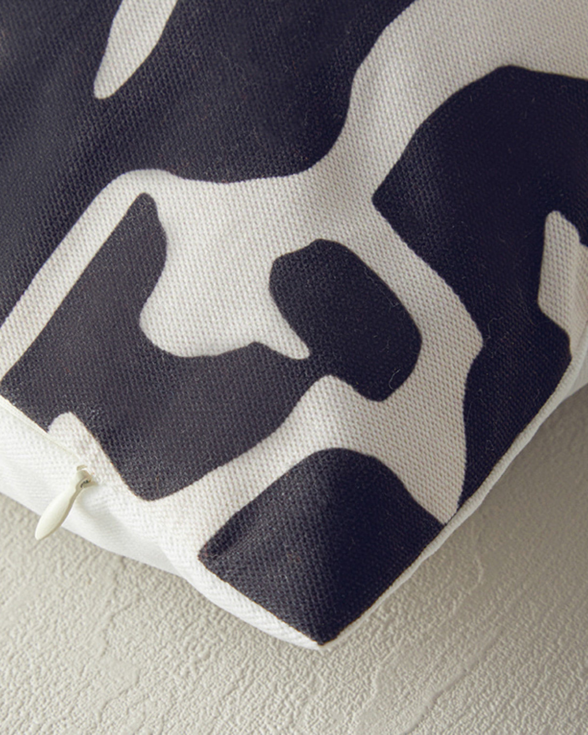 Brit Decorative Cushion 45x45 cm Black - White (view 2)