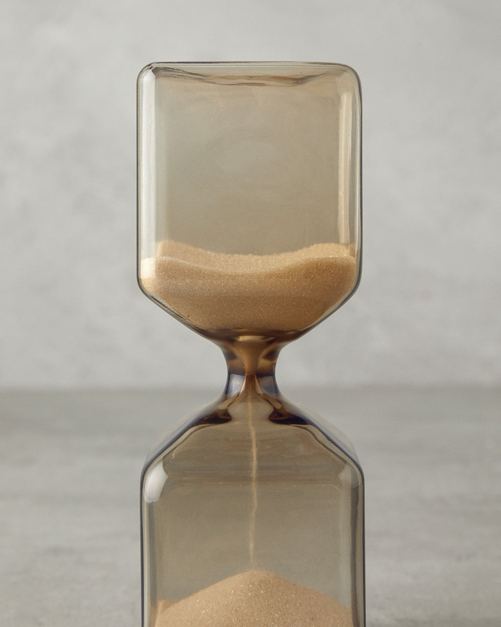 Cubic Glass Hourglass 14 cm - Beige