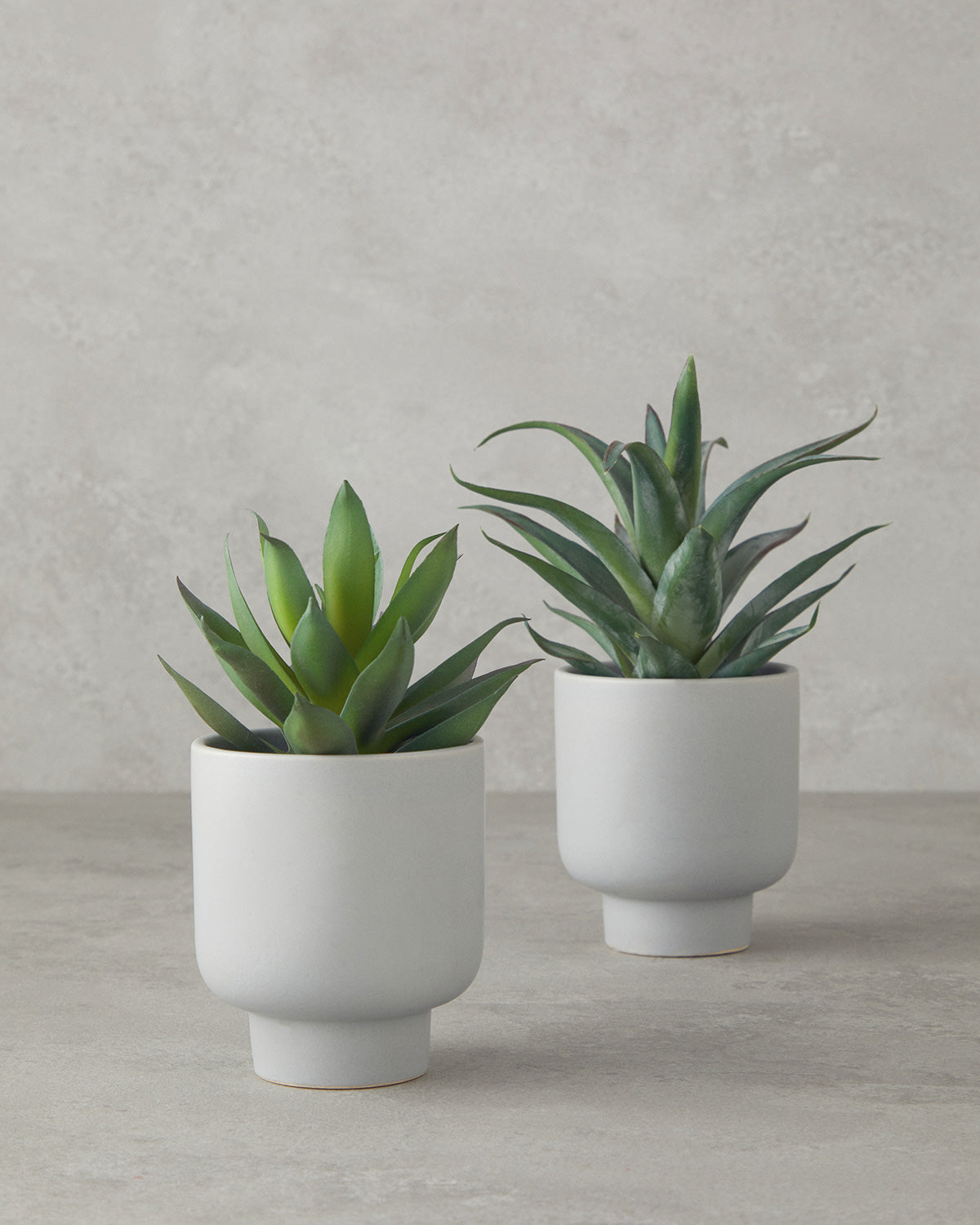 Aloevera Plastic Artificial Flower with Vase 21 cm Green (view 3)