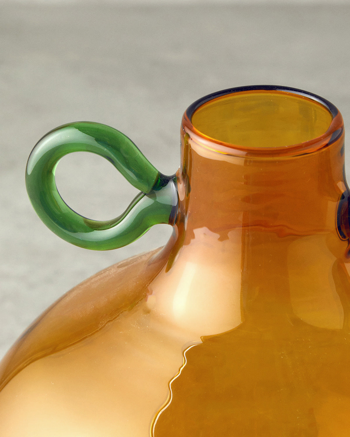 Chera Borosilicate Vase Amber - 23x16 cm (view 2)