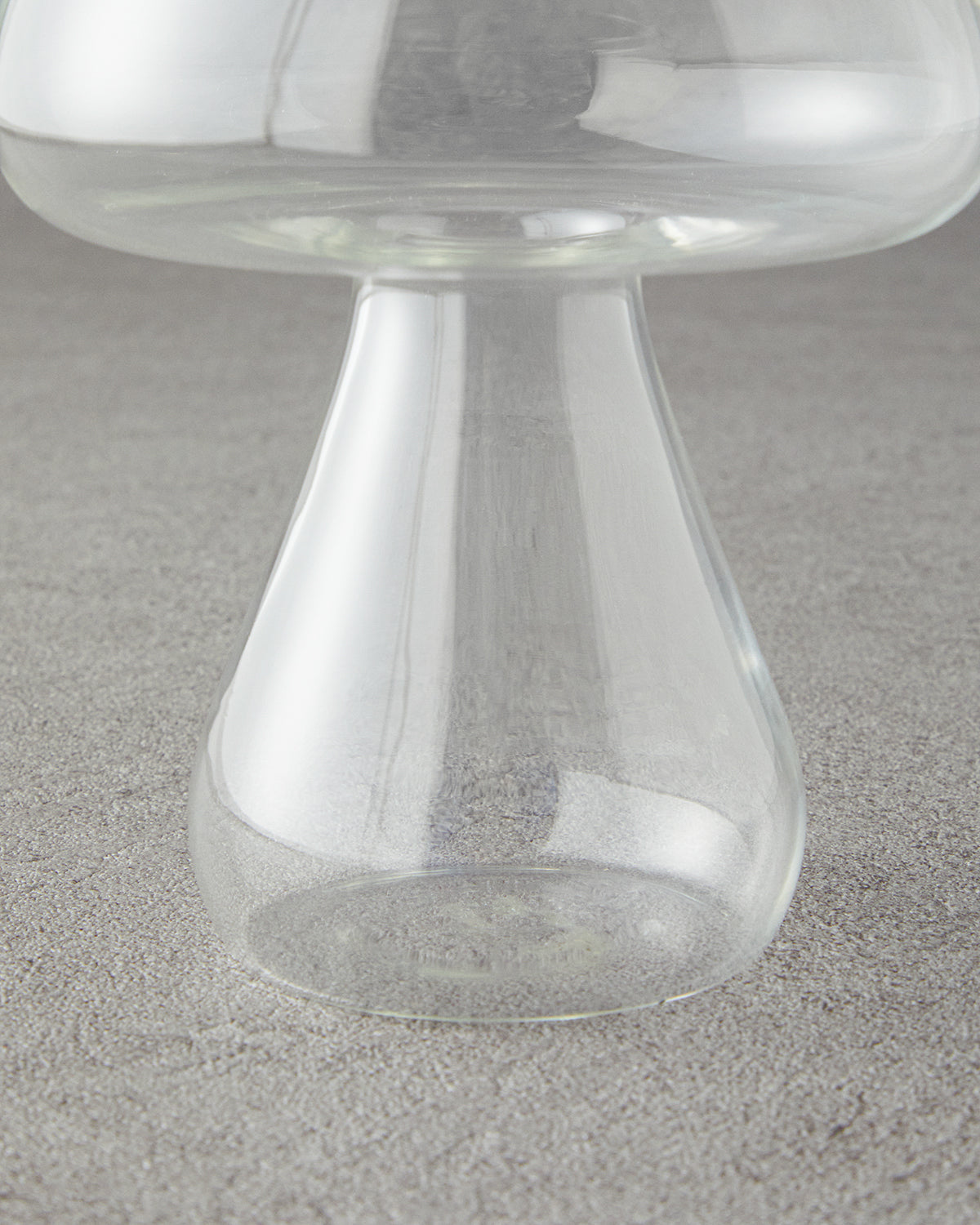 Mushroom Borosilicate Vase 16x12.5 cm Transparent (view 3)