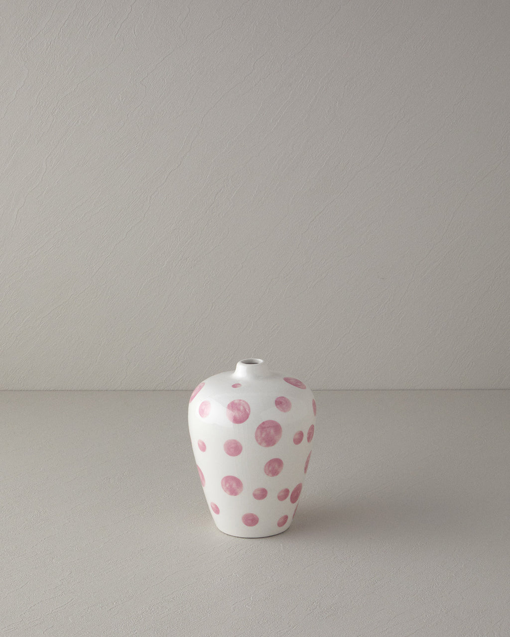 Chic Dots Dolomite Vase 14x14x19 cm Fuchsia