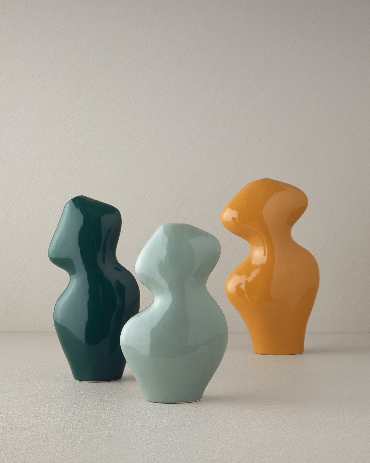 Rita Vase (view 3)