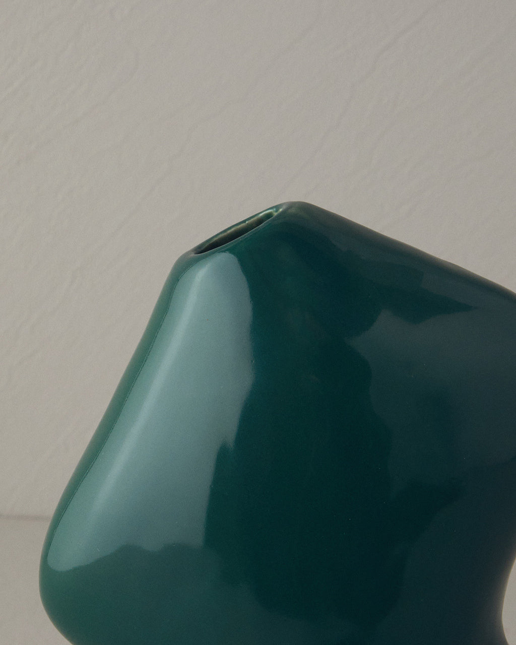 Rita Vase (view 5)