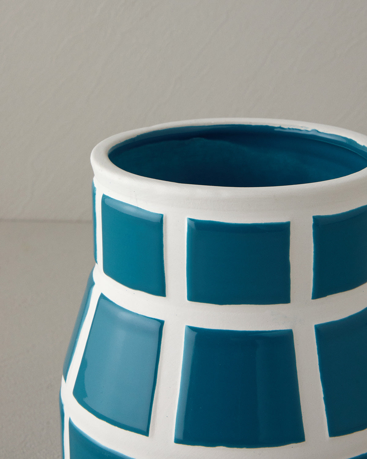 Trina Vase - Light Blue - 17x17x35 cm (view 2)