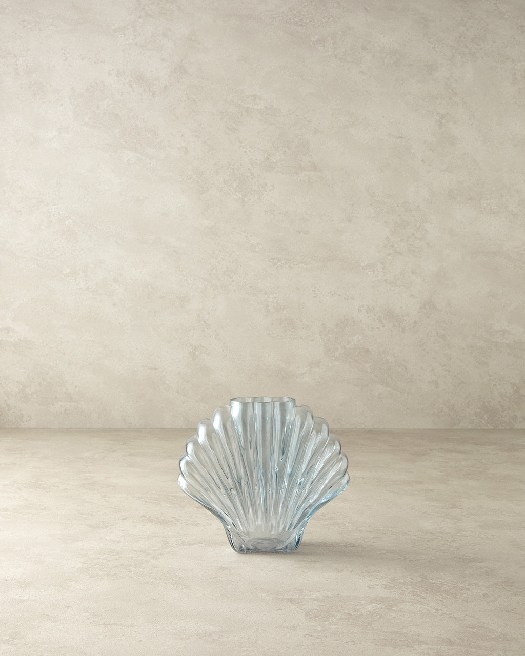 Shell Vase (view 9)