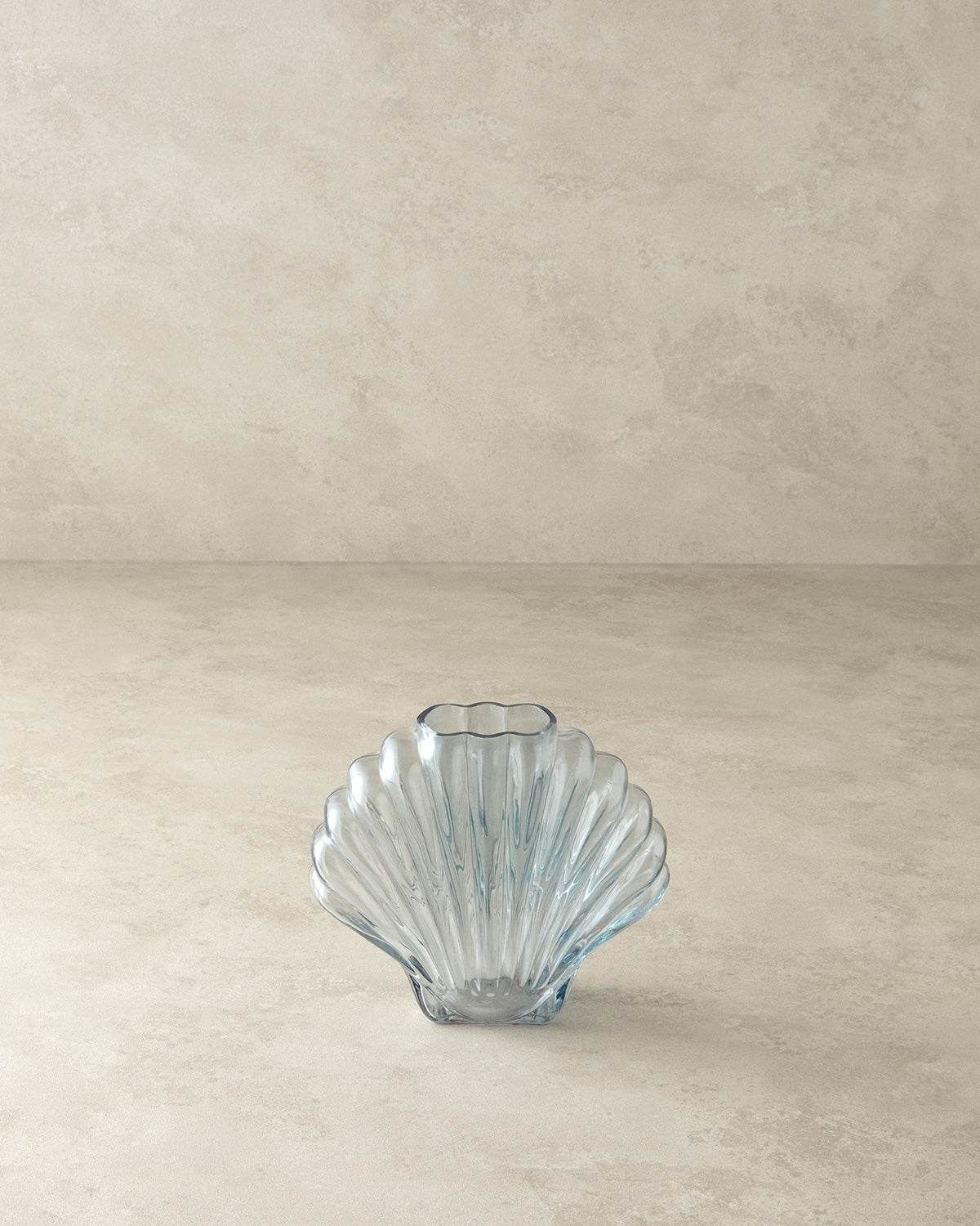 Shell Vase (view 10)