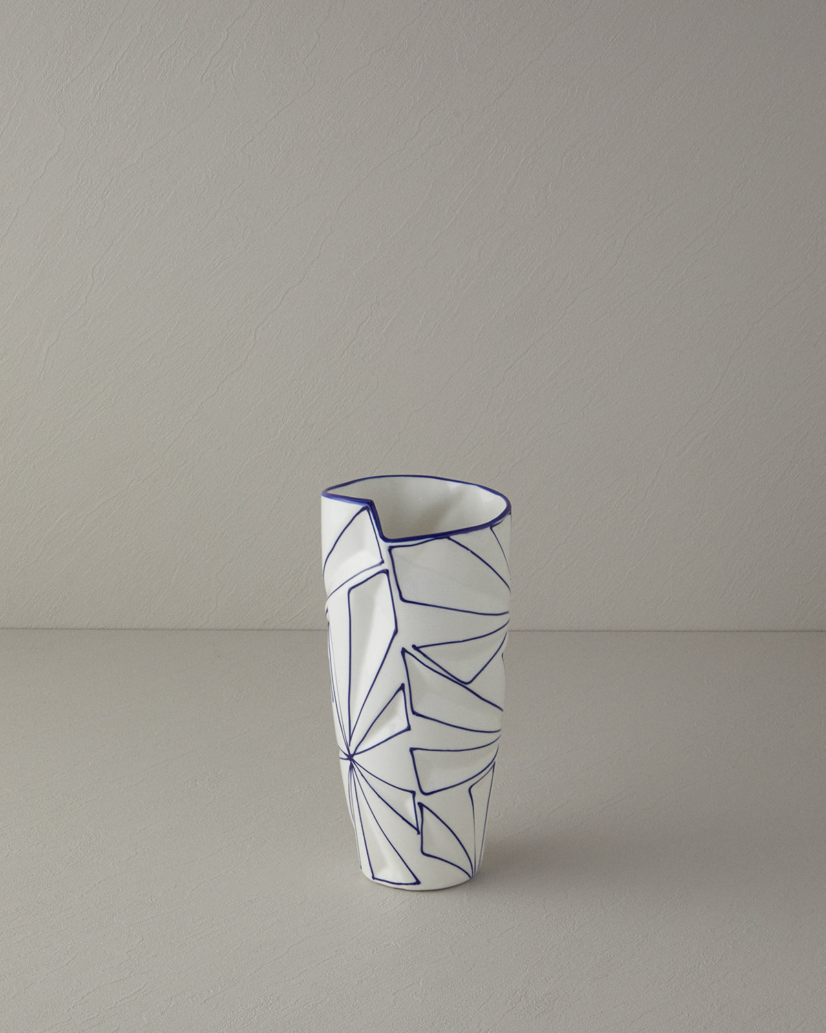 Gusto Vase White - Blue - 35 cm (view 2)