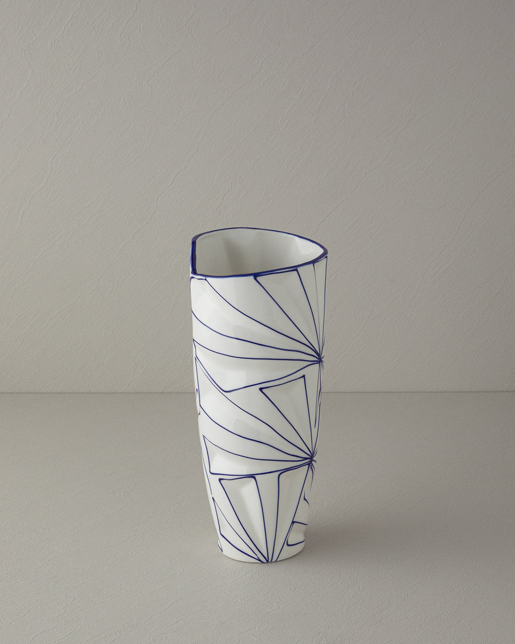 Gusto Vase White - Blue (view 6)