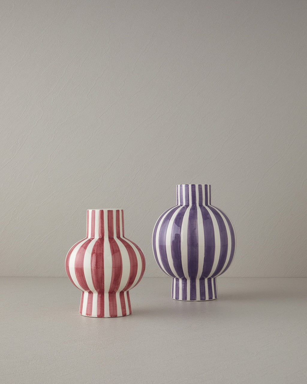 Exotic Strip Ceramic Vase - Maroon - 12x12x18 cm (view 6)
