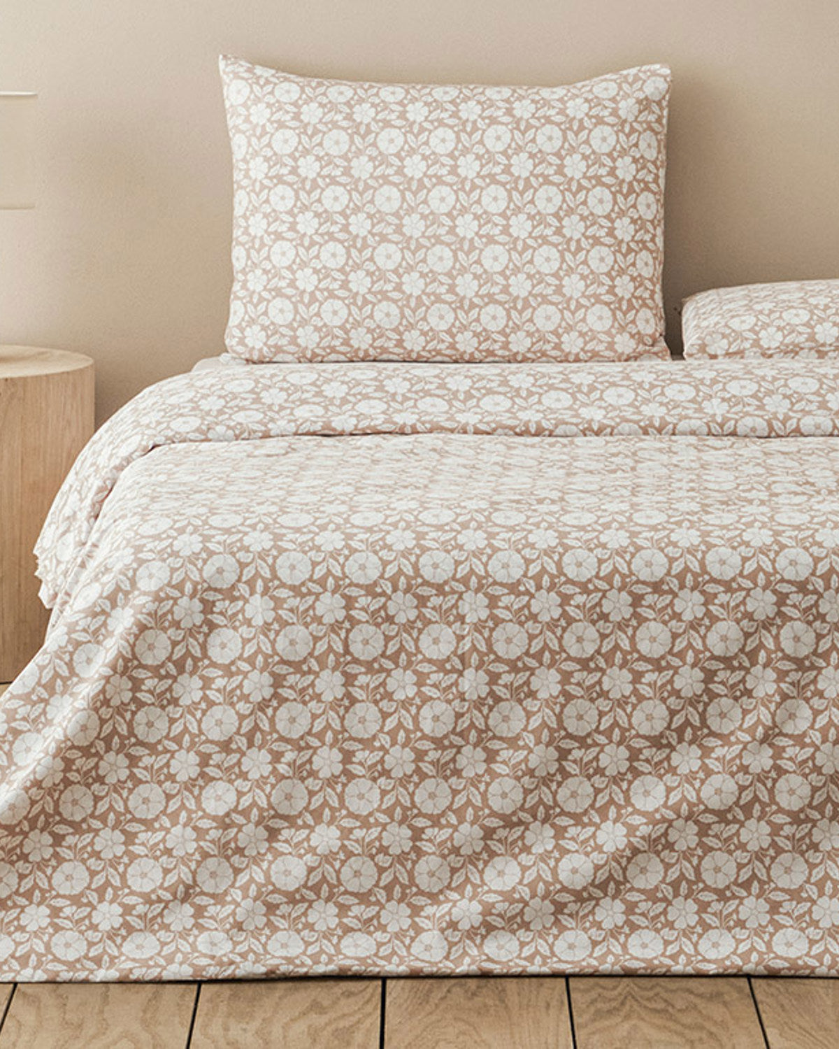 Parterre Easy Iron Duvet Cover Set (view 13)