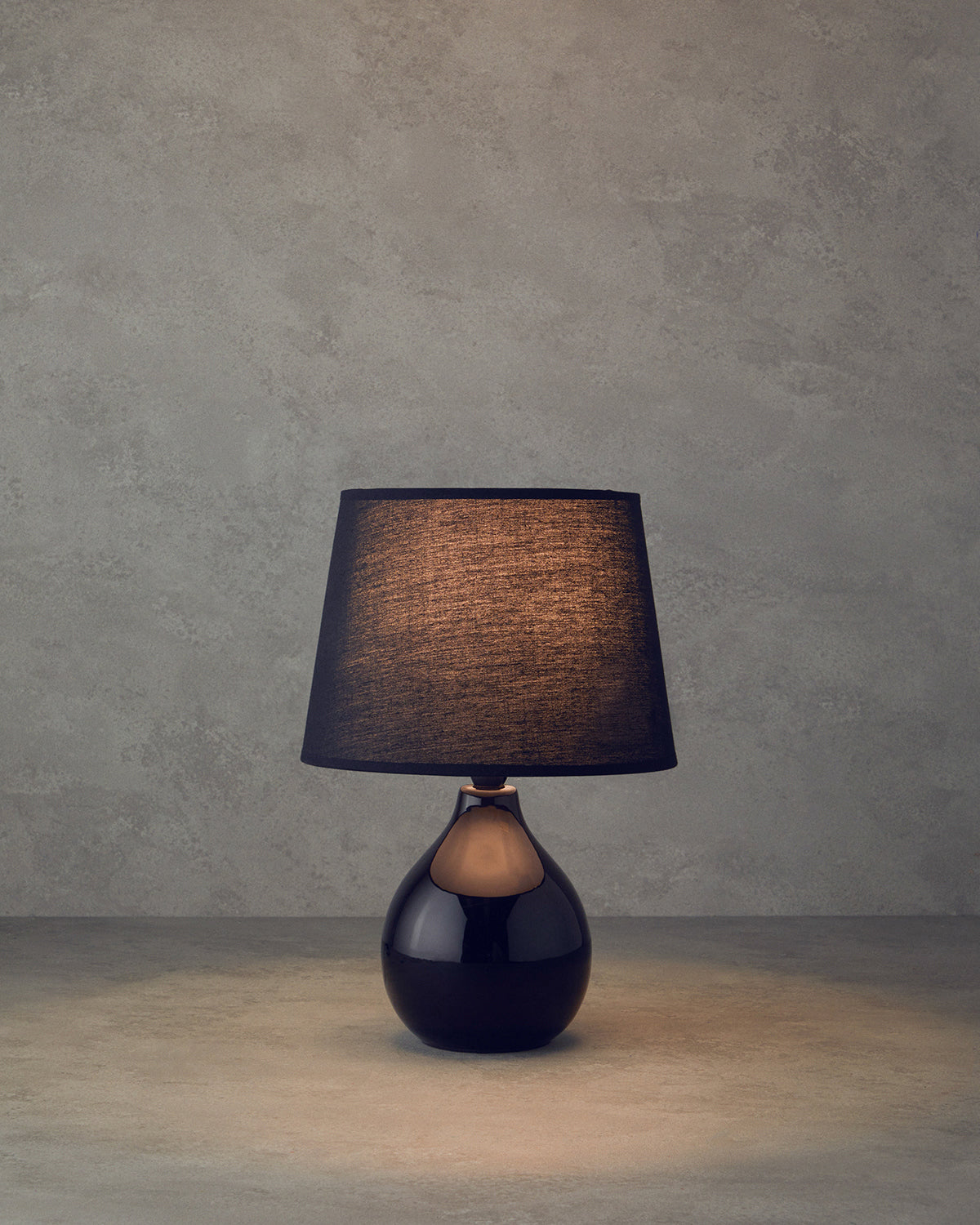 Becca Ceramic Table Lamp Black (view 6)