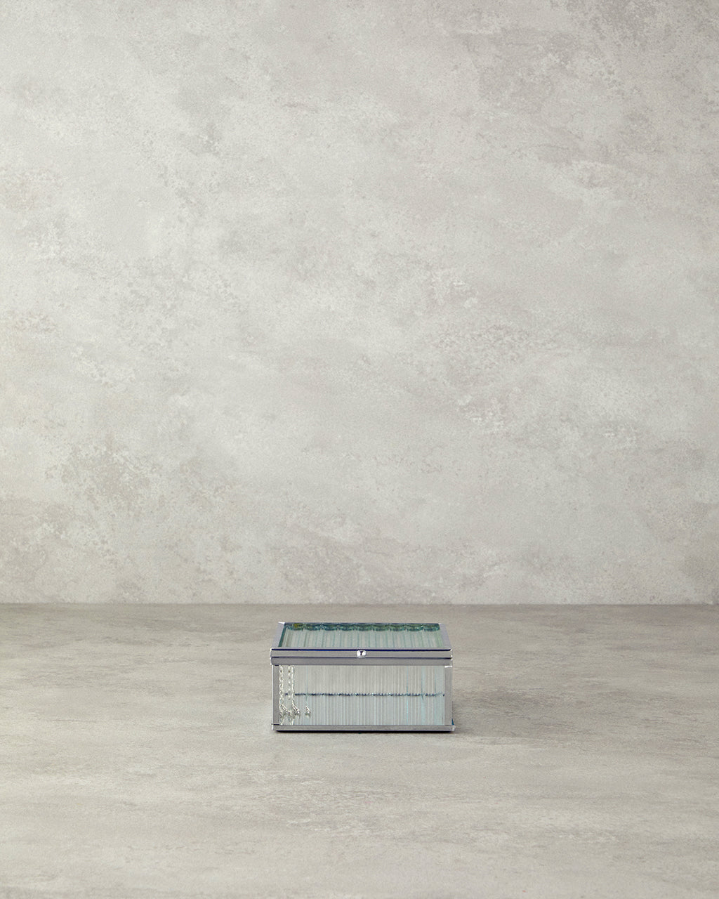 Glamour Glass Decorative Box Silver - 12x12x5.3 cm