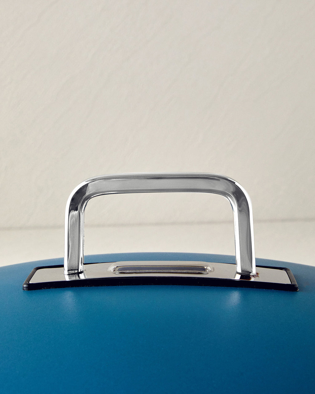 Luna Aluminum Flat Pot 24 cm (view 8)