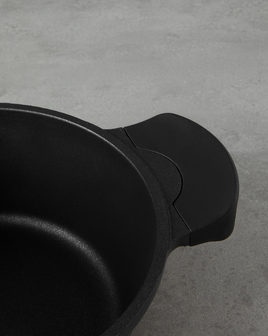 Aluminum Deep Pot Black (view 3)
