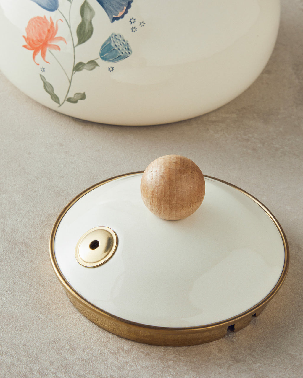 Enamel Tea Pot 2 Litre White - Blue (view 3)