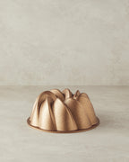 Cast Aluminum Cake Mold 25 cm Gold (view 2)