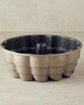 Cast Aluminum Cake Mold 26 cm Gold-Silver