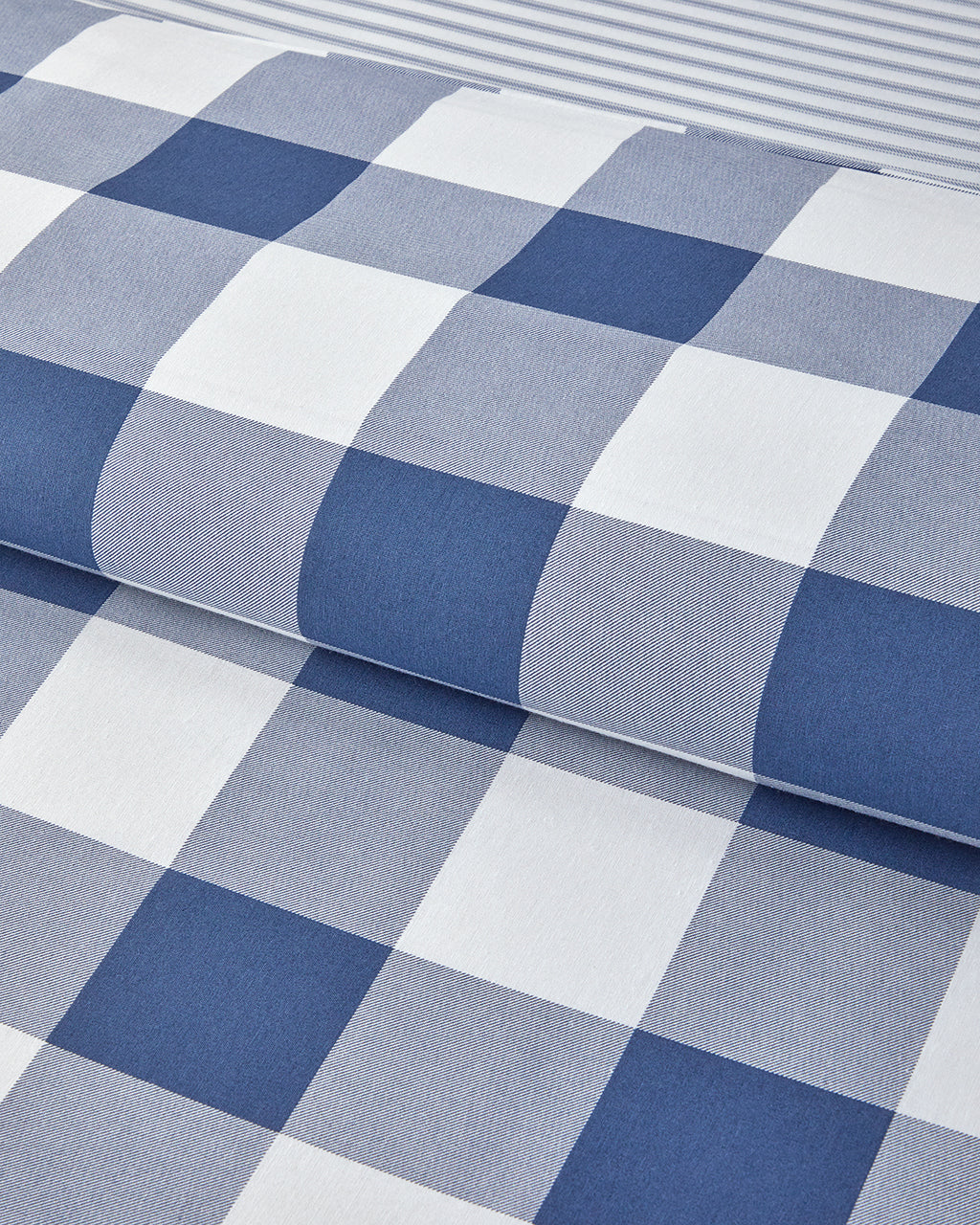 Gingham Easy Iron Duvet Cover Set Navy Blue (view 3)