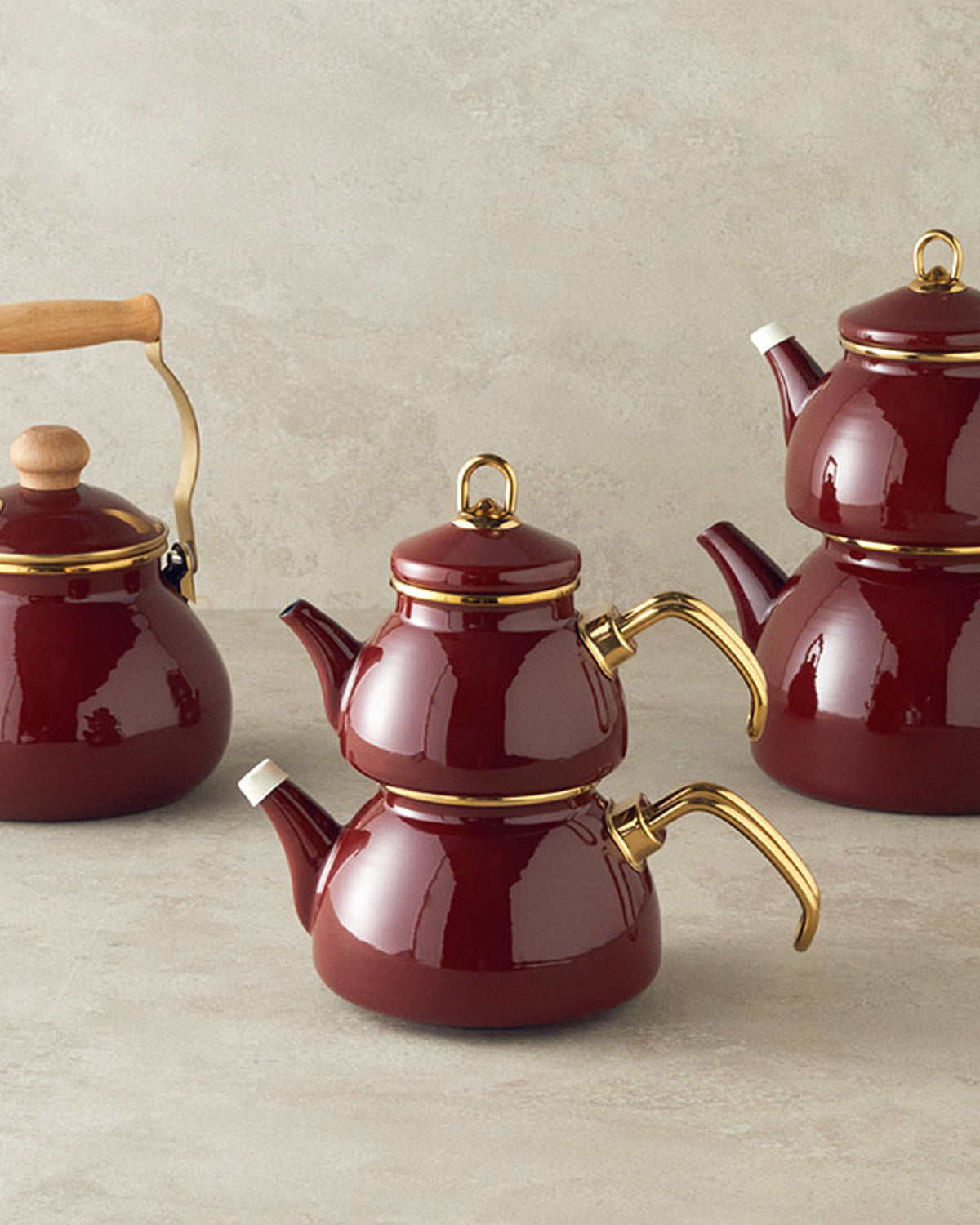 Copenhagen Enamel Tea Pot 2 Litre Maroon (view 4)