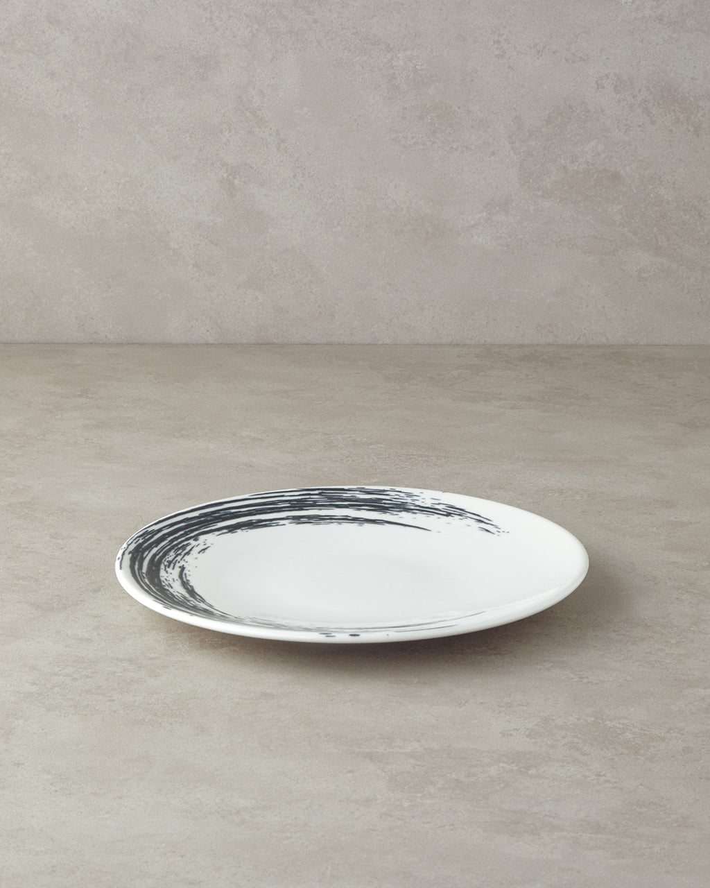 Cycle Porcelain Serving Plate 32 cm Black