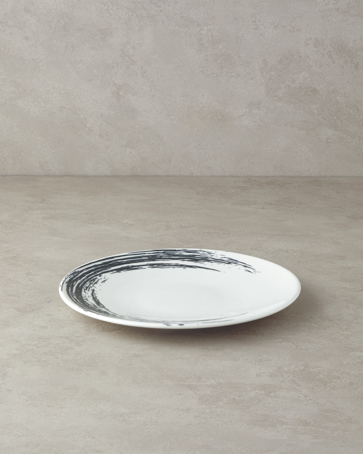 Cycle Porcelain Serving Plate 32 cm Black