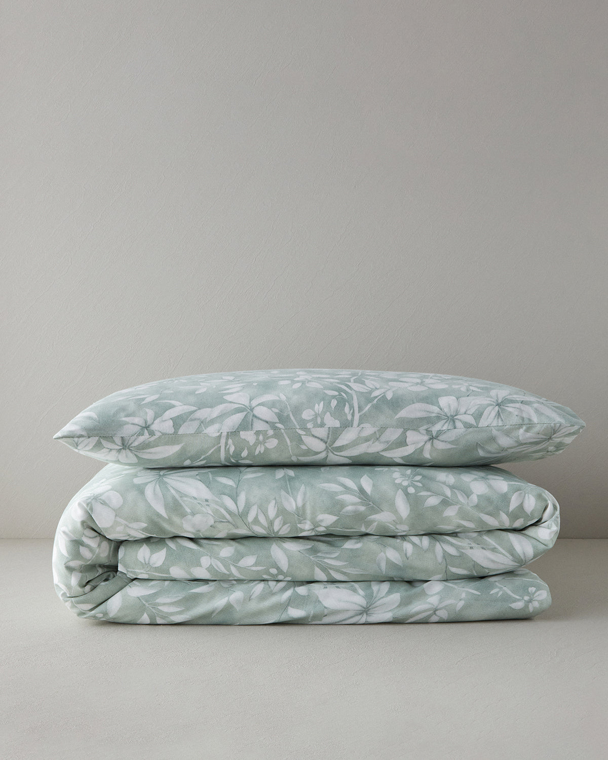 Easy Iron Duvet Cover Set - Dusty Rose, Green & Blue (view 14)