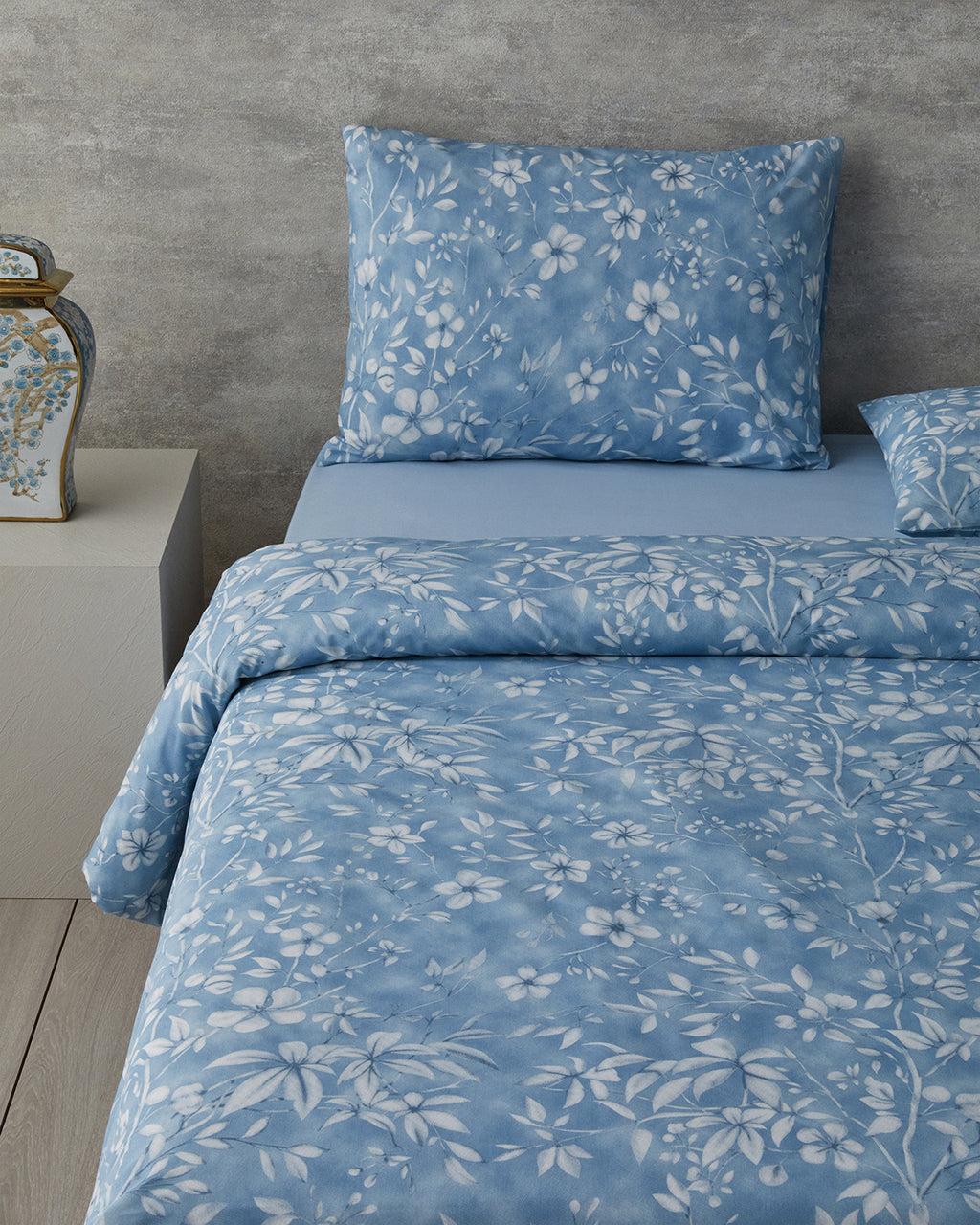 Easy Iron Duvet Cover Set - Dusty Rose, Green & Blue (view 16)